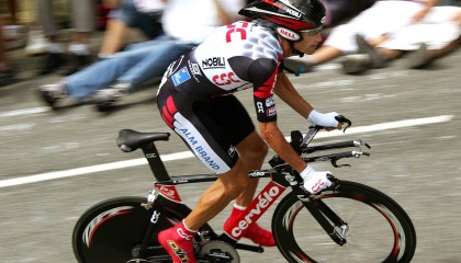 开云网址入口-“西甲明星闪耀全场，助力球队冲刺冠军”，西甲2021官方赞助